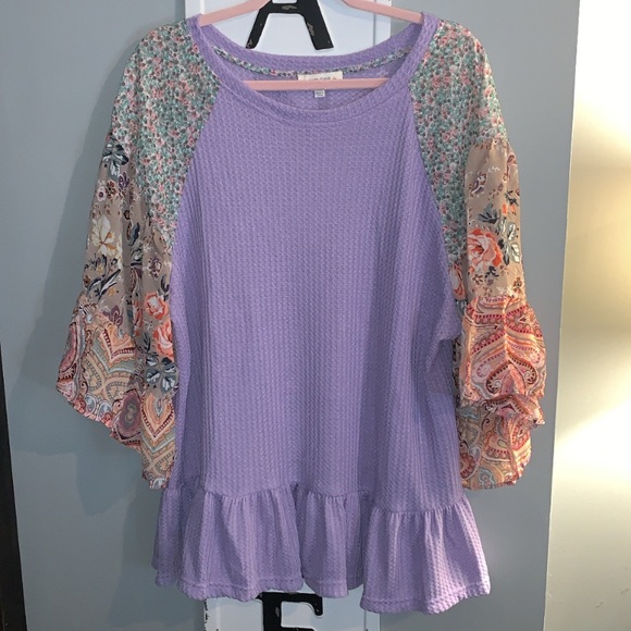 Umgee Tops - BRAND NEW LAVENDER TOP 💜
